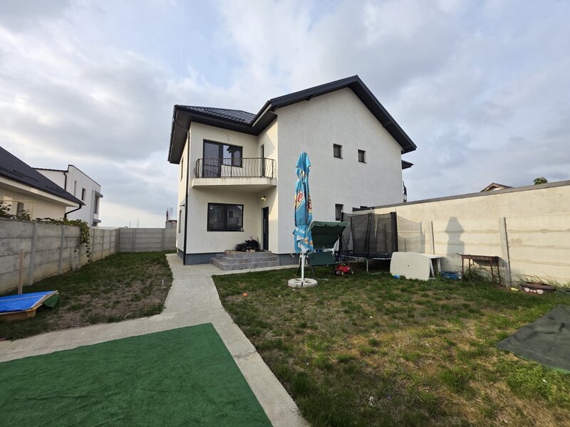 Pantelimon, str. Hotarului, vila P+E+M, constructie 2022, centrala,